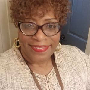 Meet your Posher, Patricia